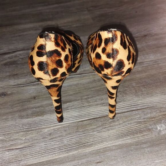 Nine West Expensive Pon Peep Toe Classic Sexy Pump  Sz 8.5 - Picture 4 of 6